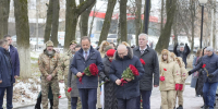 Игорь Комаров почтил память героев-кировчан - Чусовской городской округ